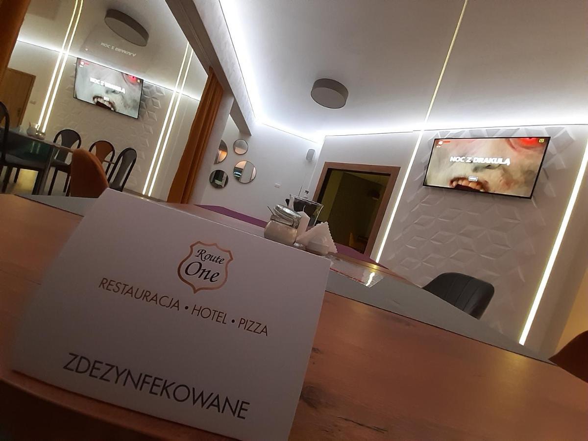 Route One - Restauracja & Pokoje Hotelowe Zgierz Eksteriør bilde