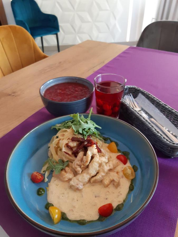 Route One - Restauracja & Pokoje Hotelowe Zgierz Eksteriør bilde